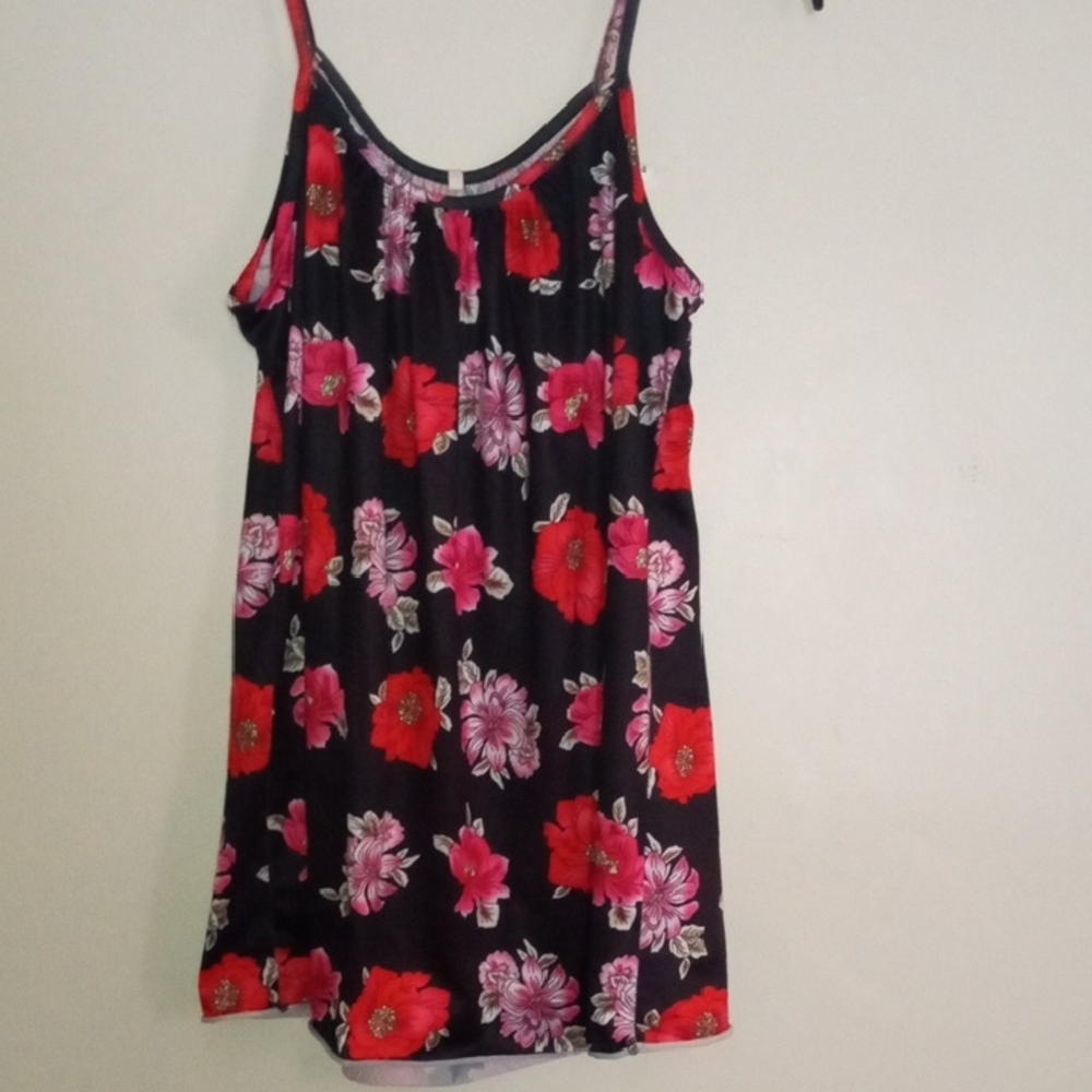 Boho Floral Camisole with Red and Pink Blooms Cotton Polyester Blend XL